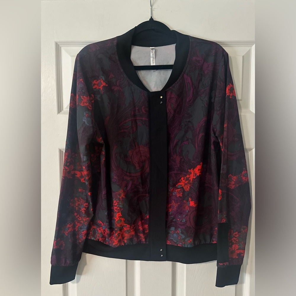 Women’s Fabletics Ithaca Floral Lightweight Zip Up Athletic Bomber Jacket XL. - Picture 3 of 7